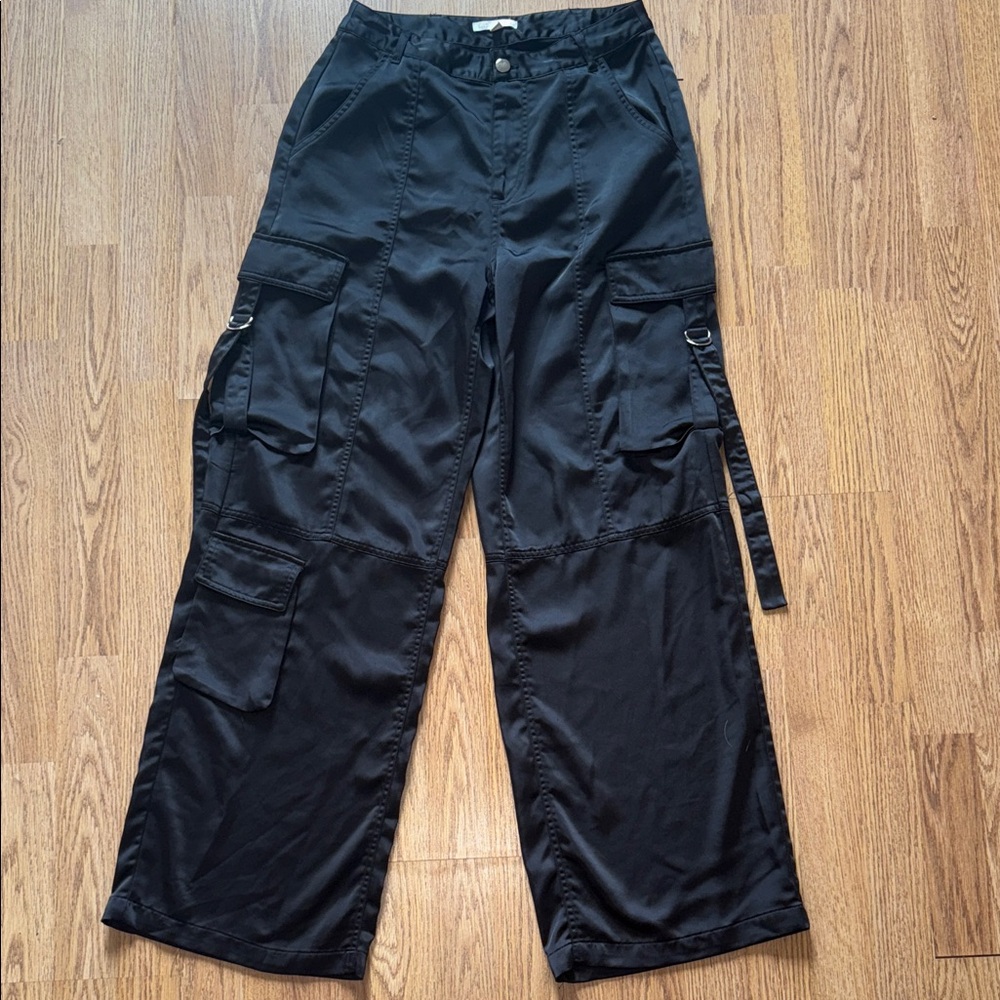 Gianni Bini Black Wide Leg Cargo Pants